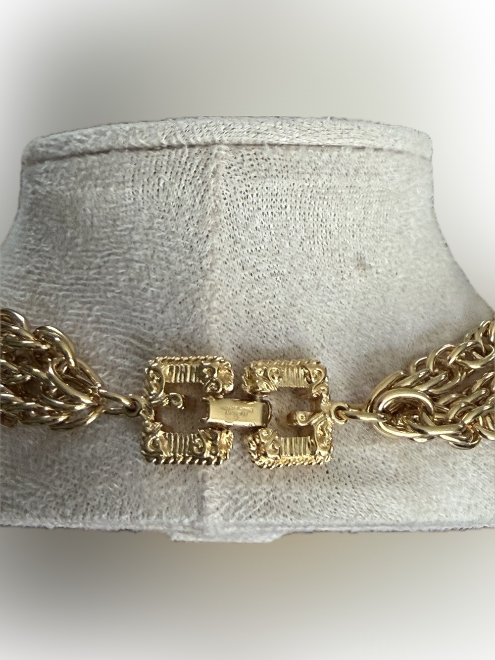 Givenchy Paris New York Vintage 1970’s - 1980’s Couture Necklace - Picture 9 of 9